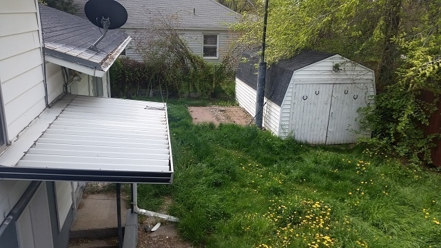 Photo - Great home with 2 car garage, deck and shed, fenced yard in Roy for rent