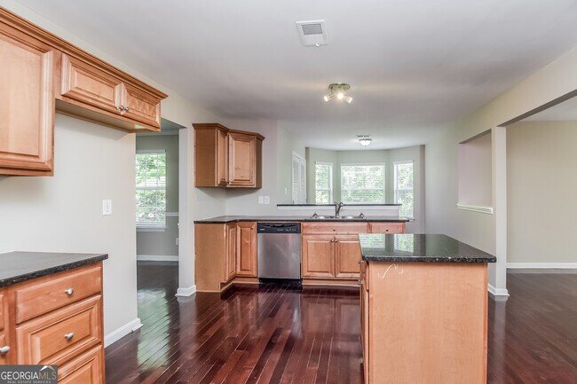 Photo - 6627 Shapiro Ct