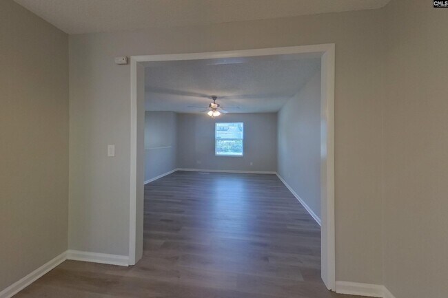 Photo - 111 Woodspur Rd