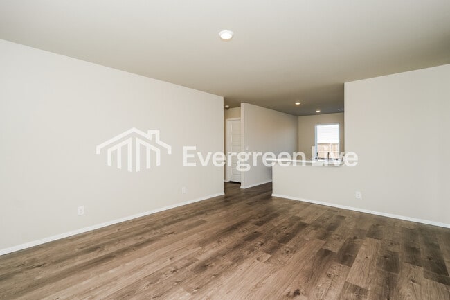 Photo - 10105 E King Pl