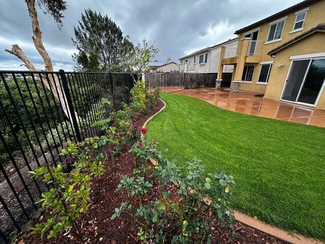 Photo - 1242 Bellingham Dr