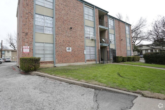Photo - Hartford Apartments