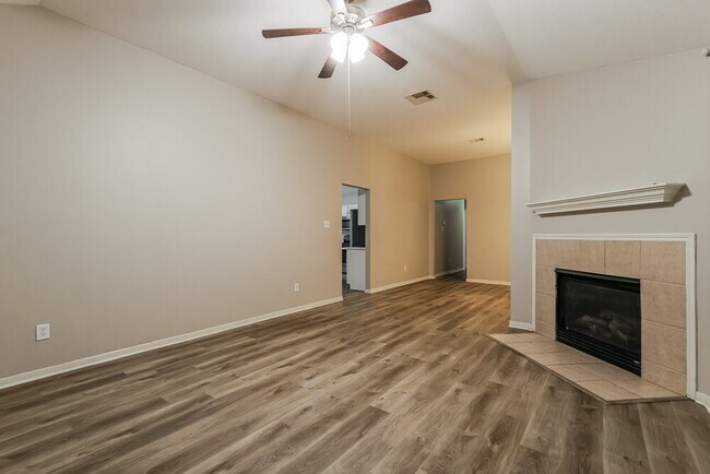 Photo - 16924 Tableland Trail