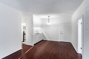 2BR, 2BA - 1000 SF
