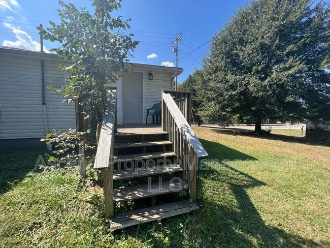 346 Julian Rd