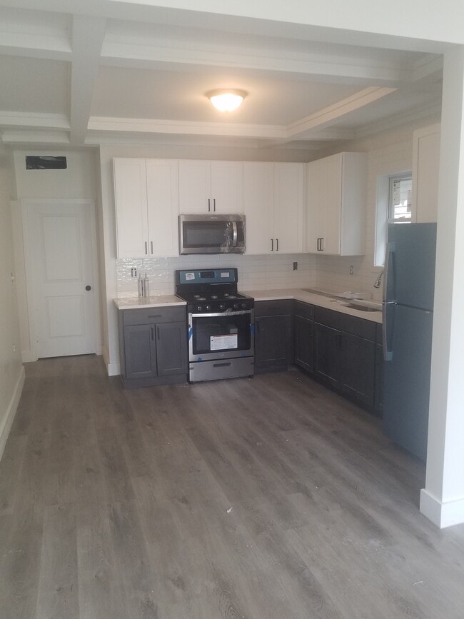 Photo - 193 Seymour Ave Unidad 1