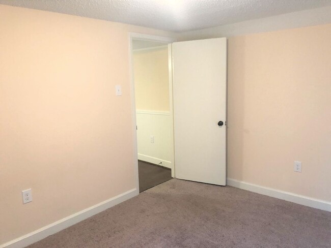 Photo - 1207 Maple St Unit B