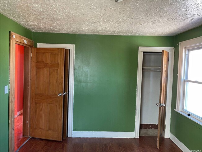 Photo - 135-02 Francis Lewis Blvd