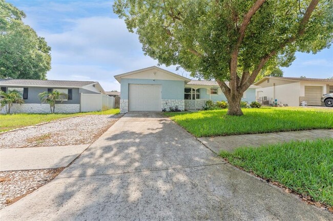 Photo - 1415 Coppertree Dr House