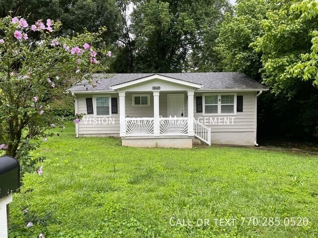 Photo - 1642 Mary George Ave NW House