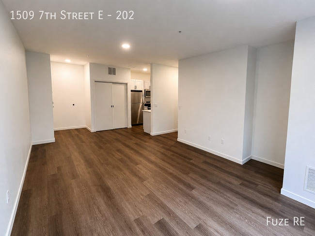 Photo - 1509 7th St E Unit 202