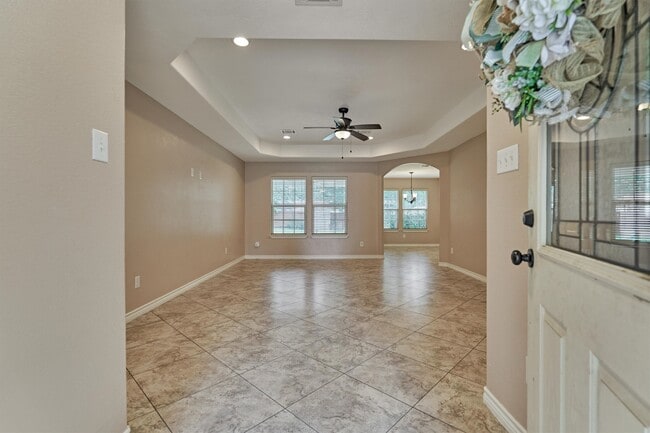 Building Photo - 10657 Royal Cavins Dr Rental