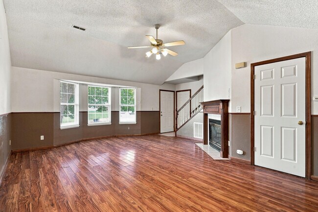 1317 Godas Cir
