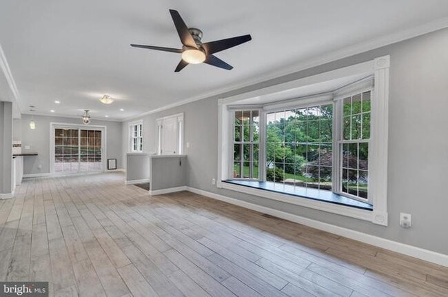 Photo - 5200 Southampton Dr