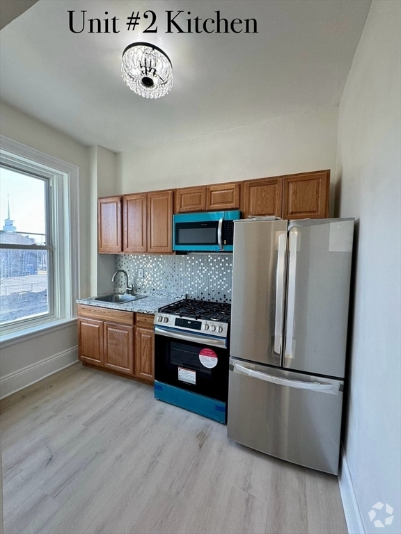 Building Photo - 4 Montrose St Unit 2 Rental