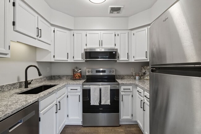 Photo - 1040 Spotswood Ave