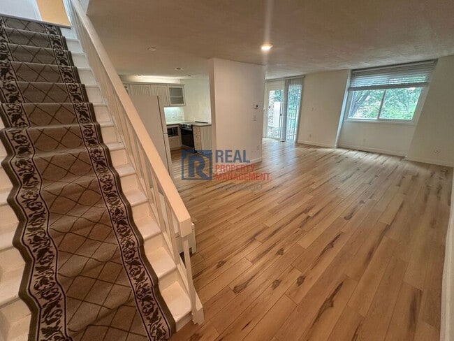 Photo - 2840 S Kenton Ct
