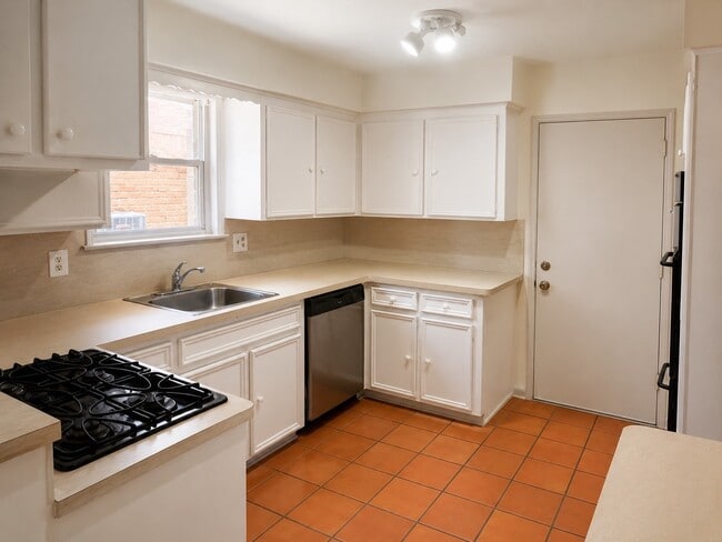 Photo - 7607 Salge Dr