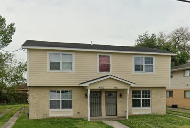 Building Photo - 4550 Francis Dr Unit 4550 Francis DDrive