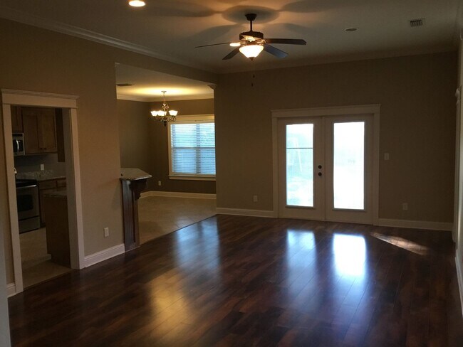 Photo - BEAUTIFUL HOME IN DAPHNE!