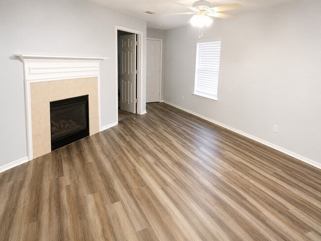 Photo - 21907 Willow Shade Ln