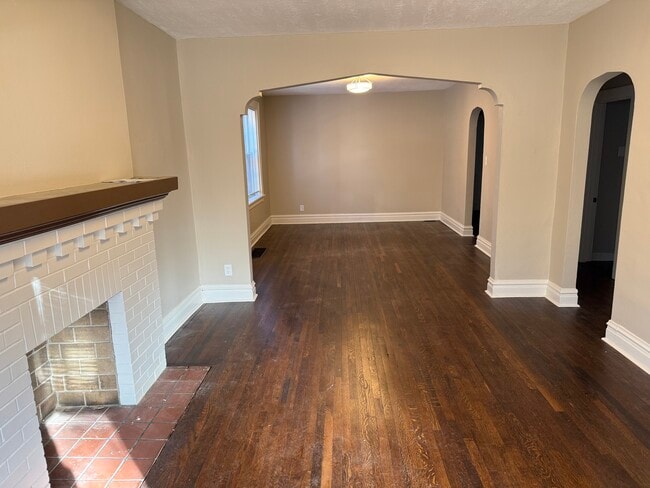 Photo - 7119 Amherst Ave