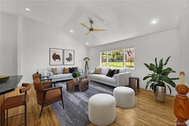 6 Scarborough Cir