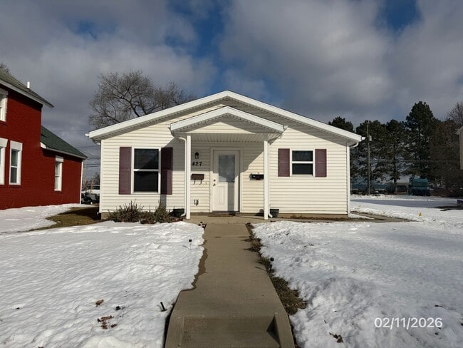 Building Photo - 427 E Masterson Ave Unit Apt 101