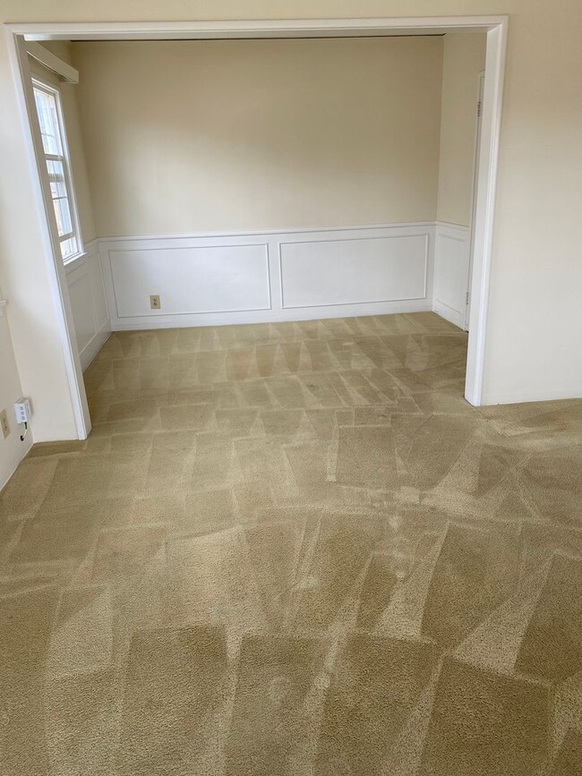 Photo - 1007 W.Glenoaks Unit 1009 1/2