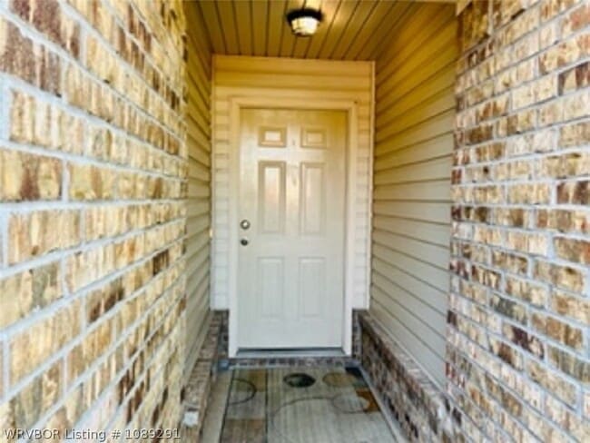 6414 Huntington Ct