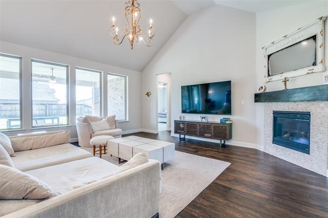 Photo - 736 Sterling Dr