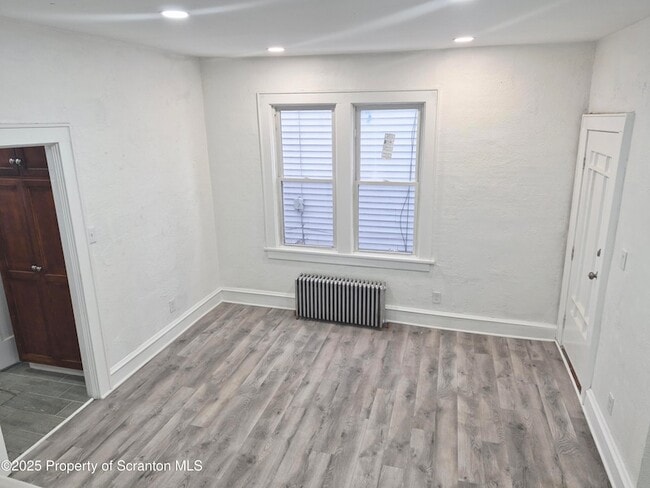 Photo - 1758 Wayne Ave