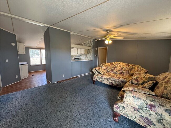 Photo - 114 Speir Ln