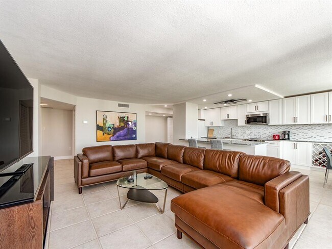 Photo - 660 Island Way Unit 901