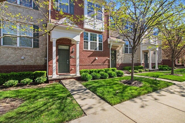 Building Photo - 27898 Hopkins Dr