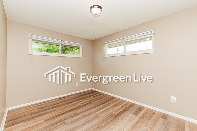 Photo - 6509 Harhmanville Rd