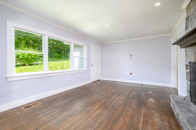 Photo - 72 Harvey Rd Unit A