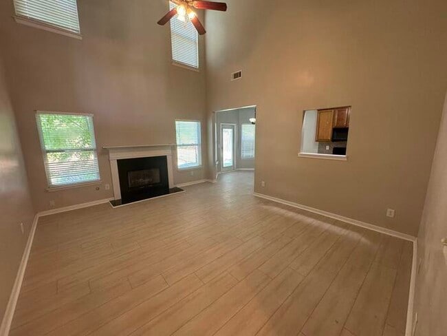 Photo - 765 Rockbass Rd