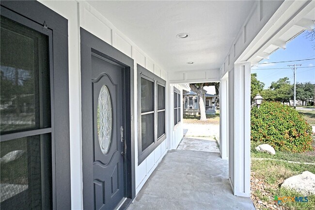 Photo - 456 Magazine Ave