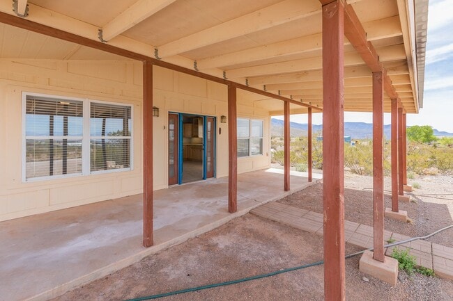 Photo - Home with Amazing Vews!