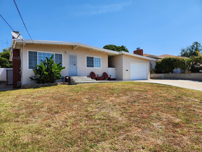 3 Bed House in La Mesa - 3 Bed House in La Mesa