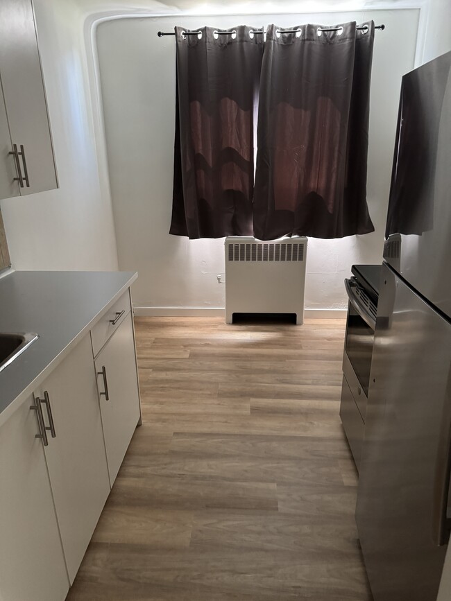 Building Photo - 12940-12118 118 Ave NW Unit 9B