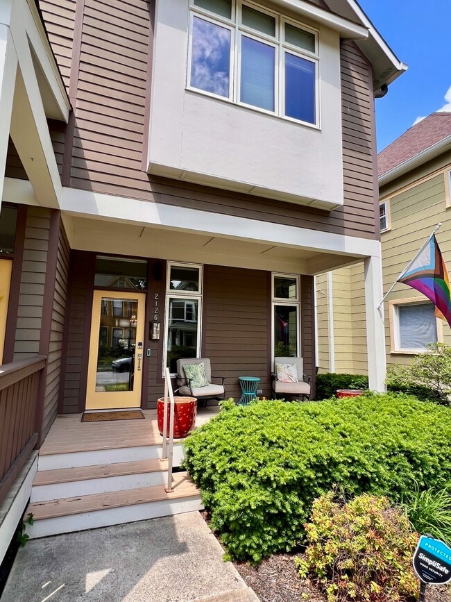 2126 N Pennsylvania St Townhome Townhome Rental in Indianapolis IN
