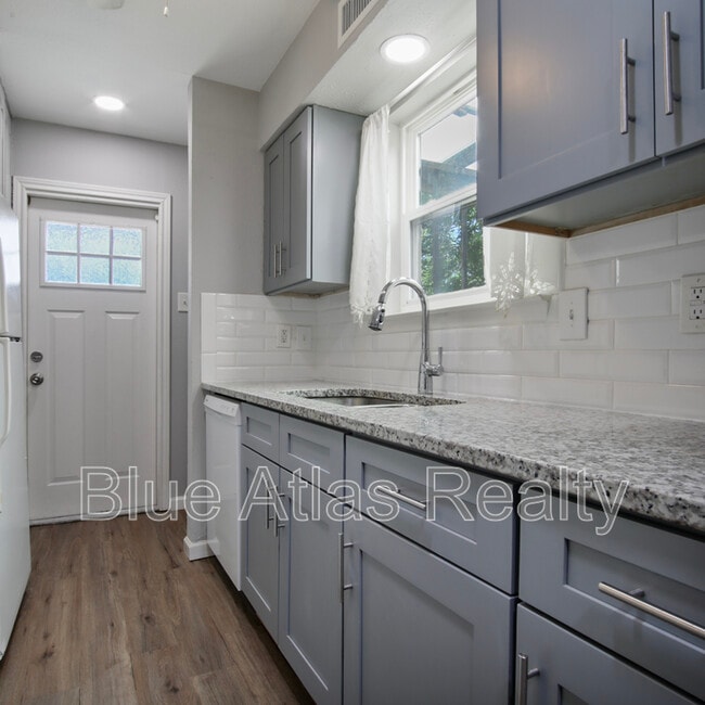 Building Photo - 412 Arborview Dr Rental