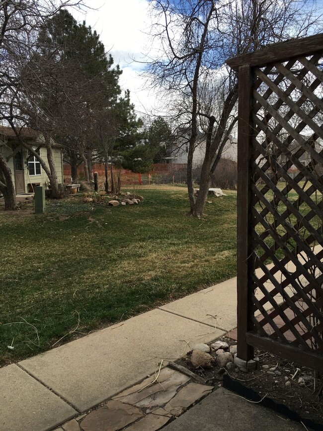 Photo - Lovely 2 bed 1 Bath Townhome in park-like setting in Boulder. - Available July 6th!