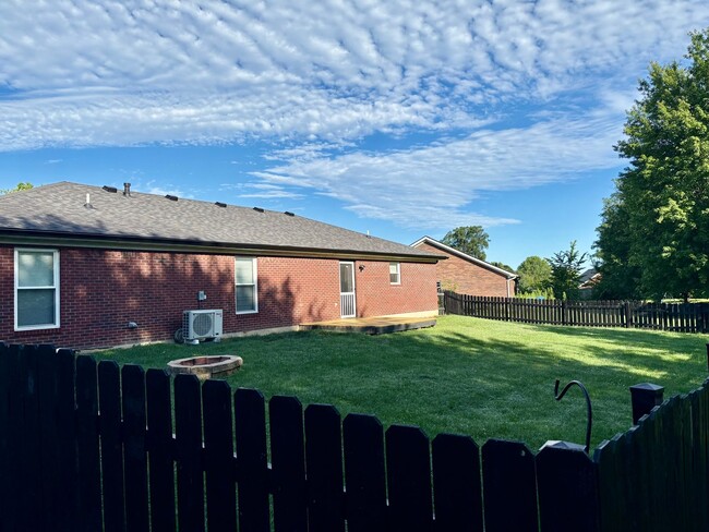 Photo - 3 bedroom 2 bath house for rent in Jeffersonville
