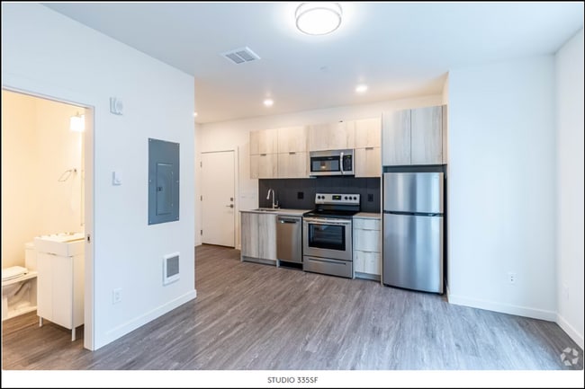 Photo - MF 15 - N. Emerson