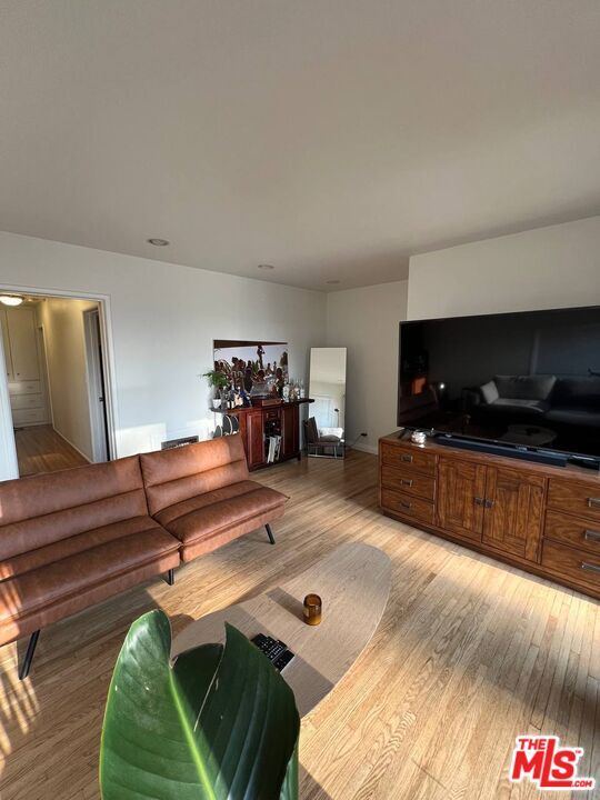 Photo - 3005 Ocean Front Walk Unidad A