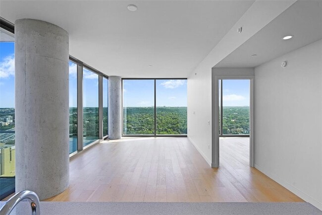 44 East Ave Unit 2510