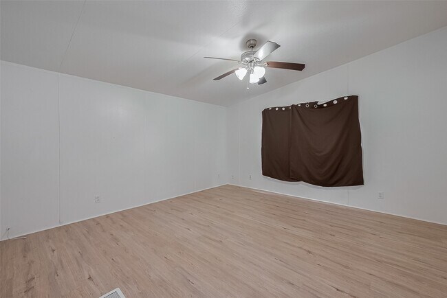 Building Photo - 16282 Wild Oak Ln